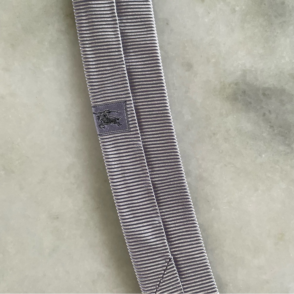 Burberry London Pale Lavender Tie - Picture 9 of 9